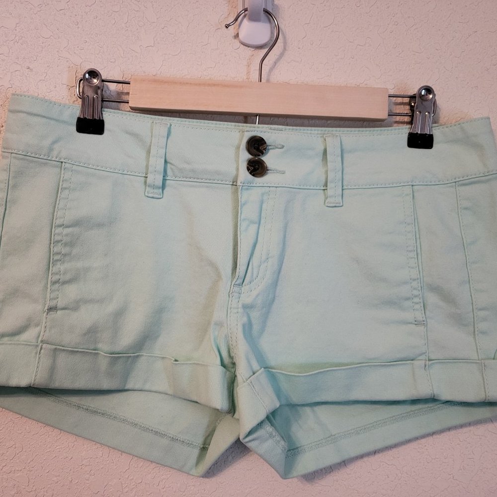Express shorts size 6 NWT